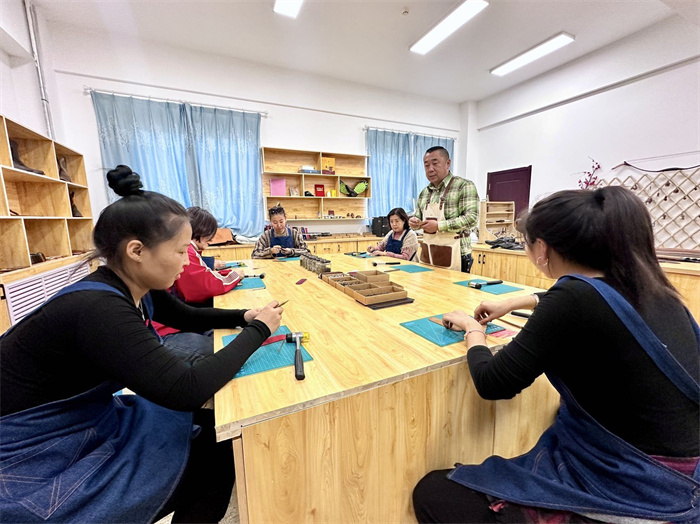 1736263070511045.jpg 22.jpg