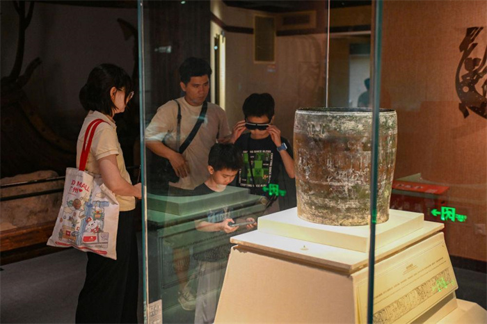 1749458649533292.jpg 000.jpg